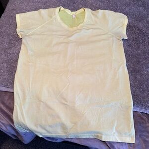 Lululemon swiftly tech top